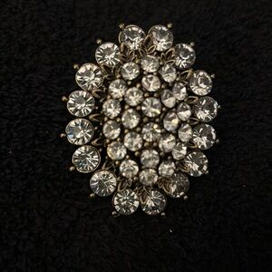 Stretch Ring - Goldtone with rhinestones